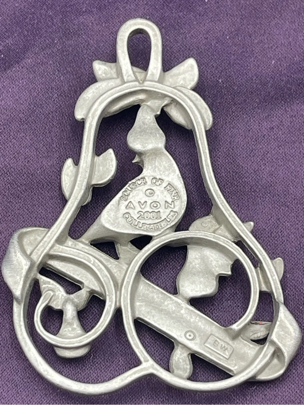 VTG Avon Annual Solid Pewter Ornament: Christmas “2001” Partridge in a Pear Tree